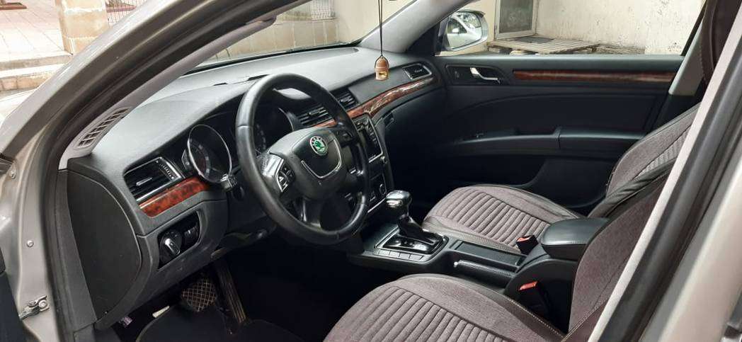 Skoda Superb, 2011 il, 1.8 L, 264 000 km
