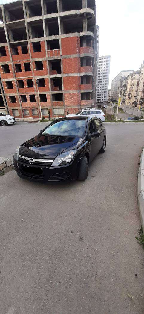 Opel Astra, 2006 il, 1.3 L, 213 400 km