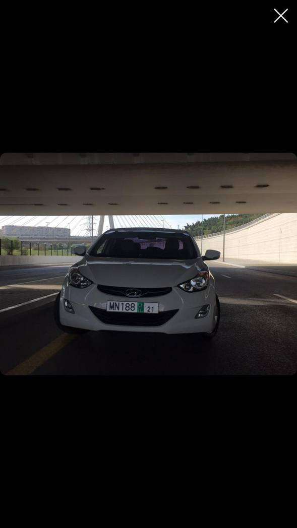 Hyundai Elantra, 2011 il, 1.6 L, 80 000 km