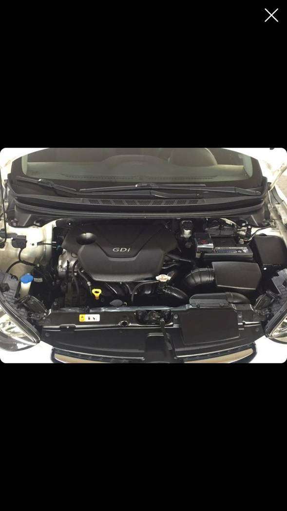 Hyundai Elantra, 2011 il, 1.6 L, 80 000 km