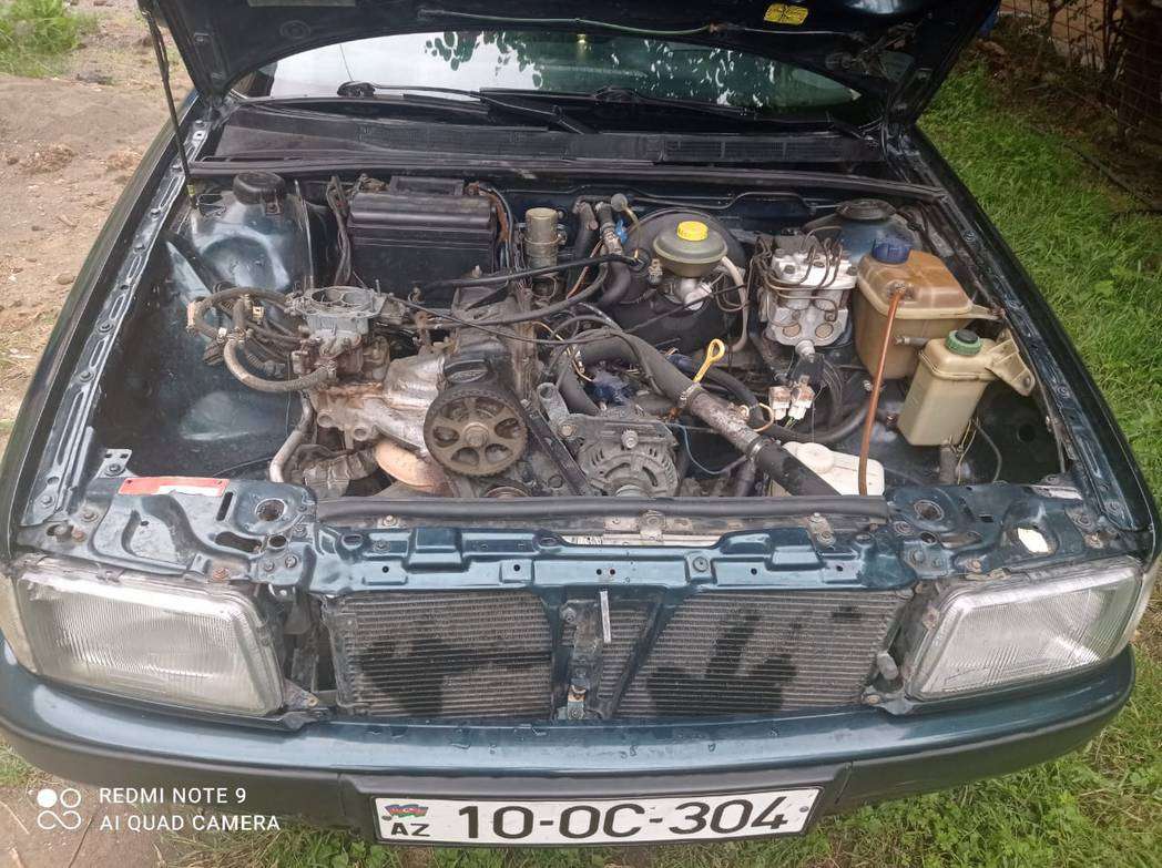 Audi 80, 1994 il, 2.0 L, 350 000 km