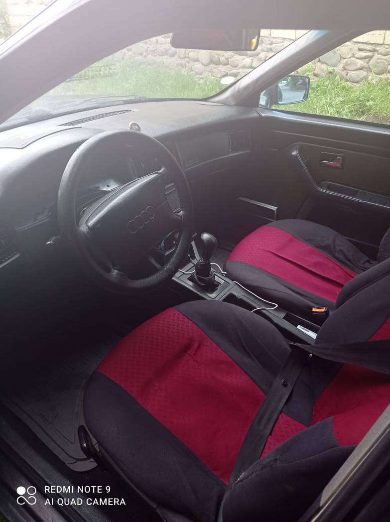 Audi 80, 1994 il, 2.0 L, 350 000 km
