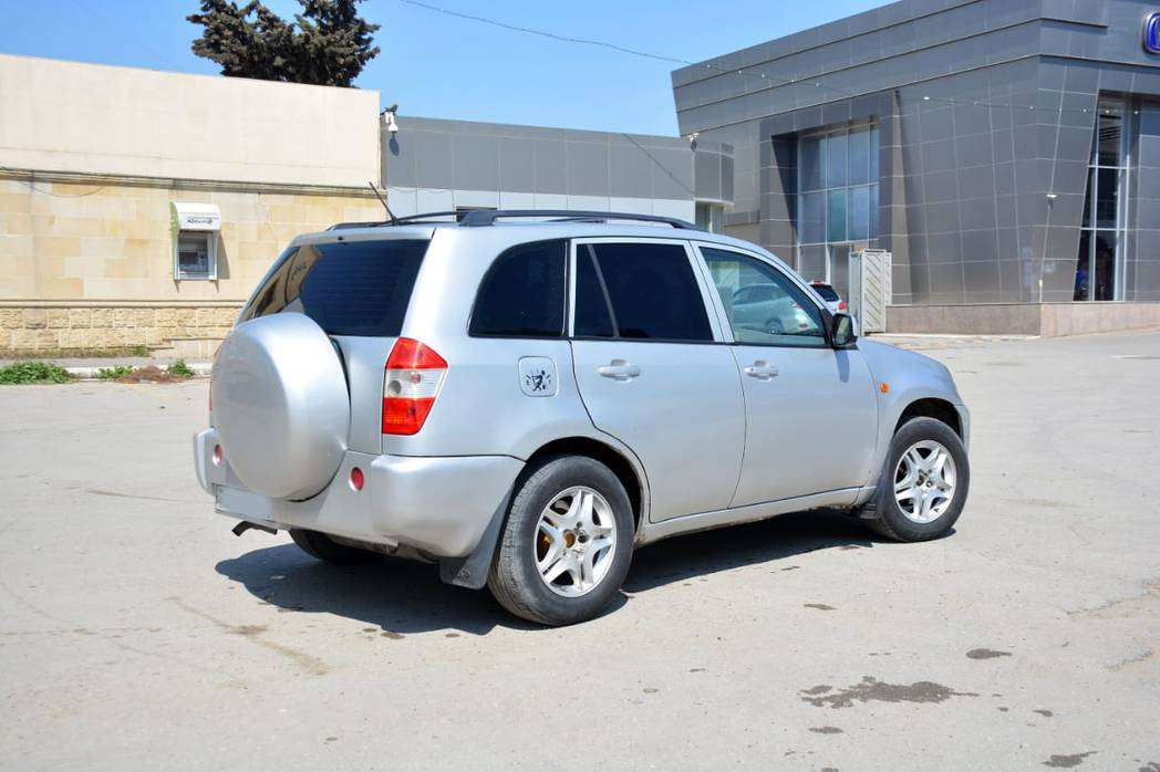 Chery Tiggo, 2005 il, 2.0 L, 200 000 km