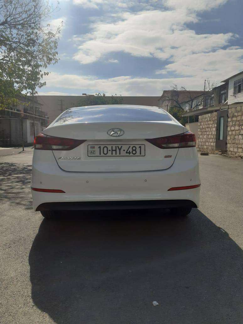 Hyundai Elantra, 2016 il, 1.6 L, 66 000 km