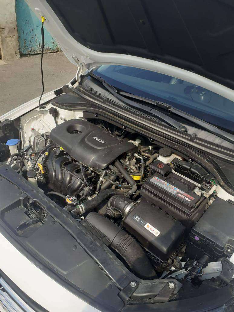 Hyundai Elantra, 2016 il, 1.6 L, 66 000 km