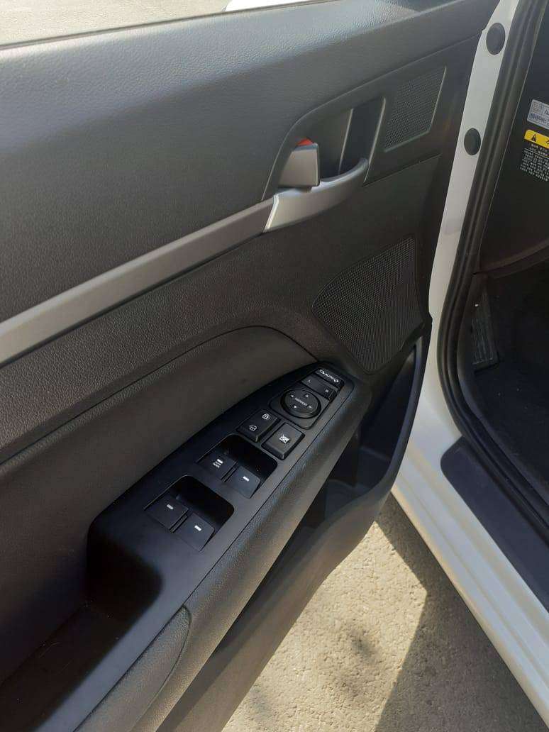 Hyundai Elantra, 2016 il, 1.6 L, 66 000 km