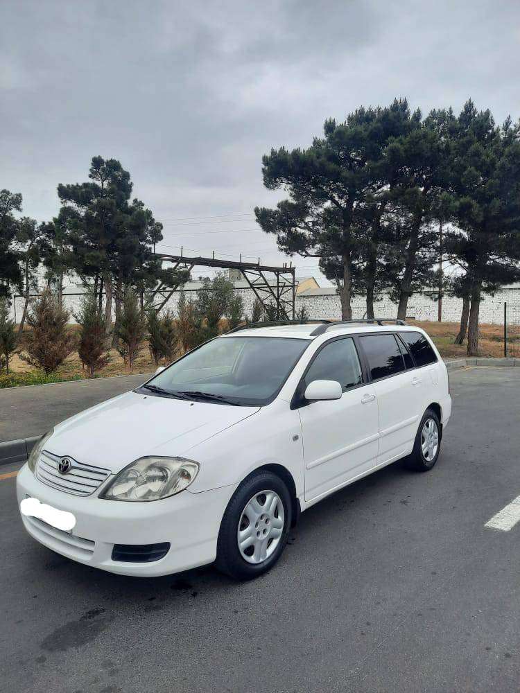 Toyota Corolla, 2005 il, 1.4 L, 179 000 km