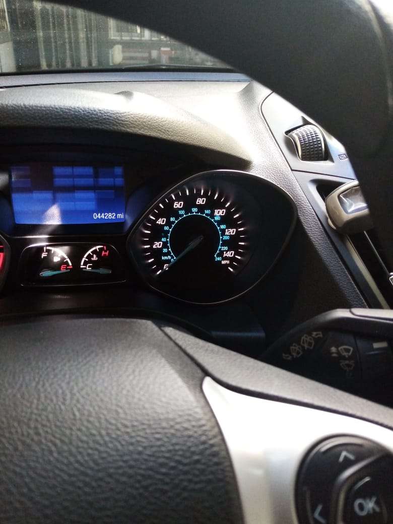 Ford Escape, 2014 il, 1.6 L, 70 000 km
