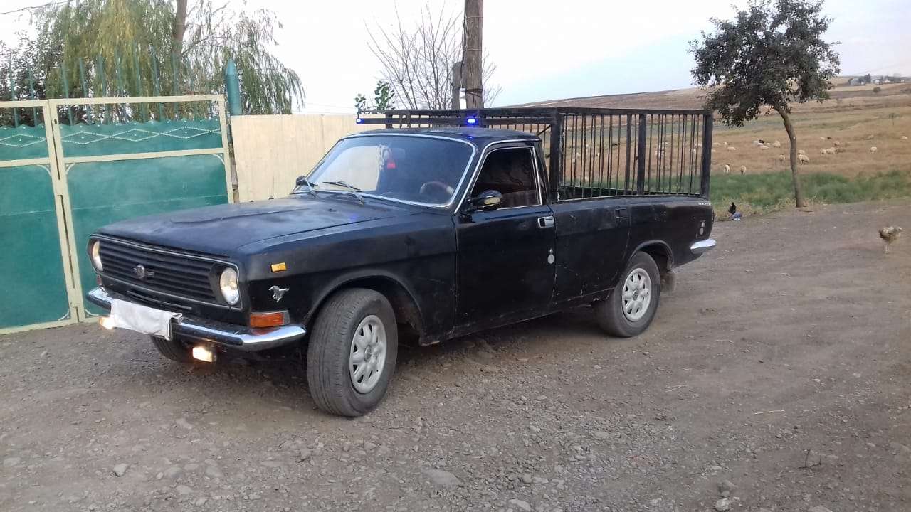 GAZ 24-10, 1993 il, 2.4 L, 150 000 km