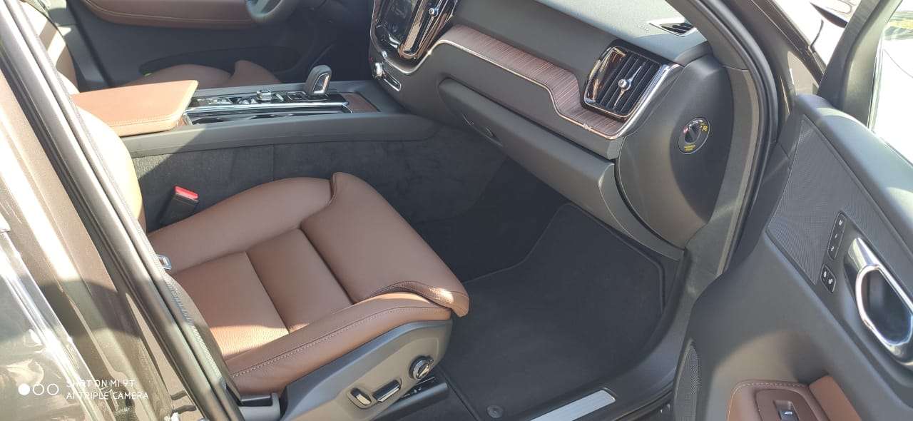 Volvo XC 60, 2020 il, 2.0 L, 1 200 km