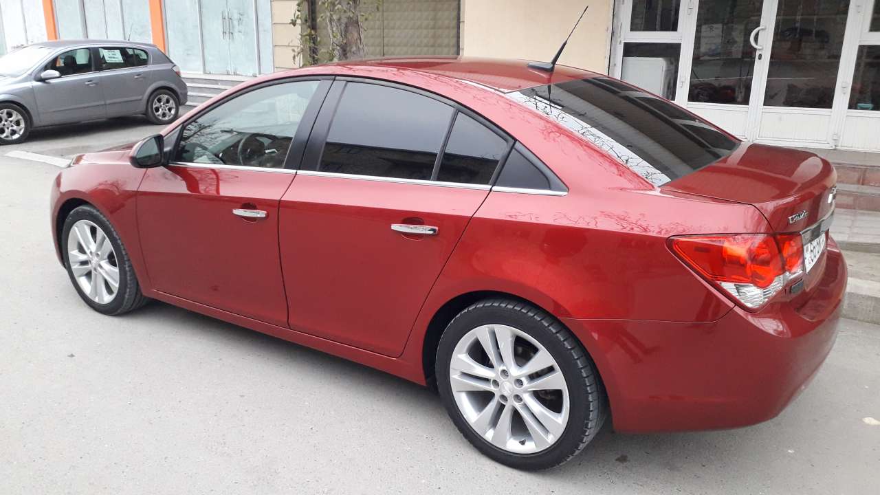 Chevrolet Cruze, 2013 il, 1.4 L, 333 333 km
