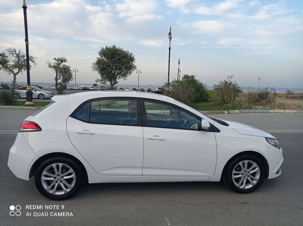 MG 5, 2014 il, 1.5 L, 165 000 km