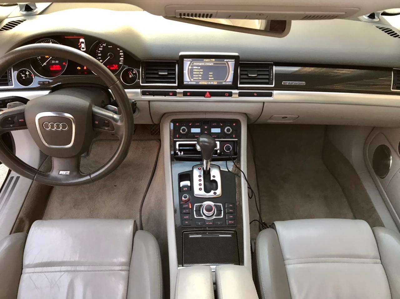 Audi S8, 2008 il, 5.2 L, 102 900 km