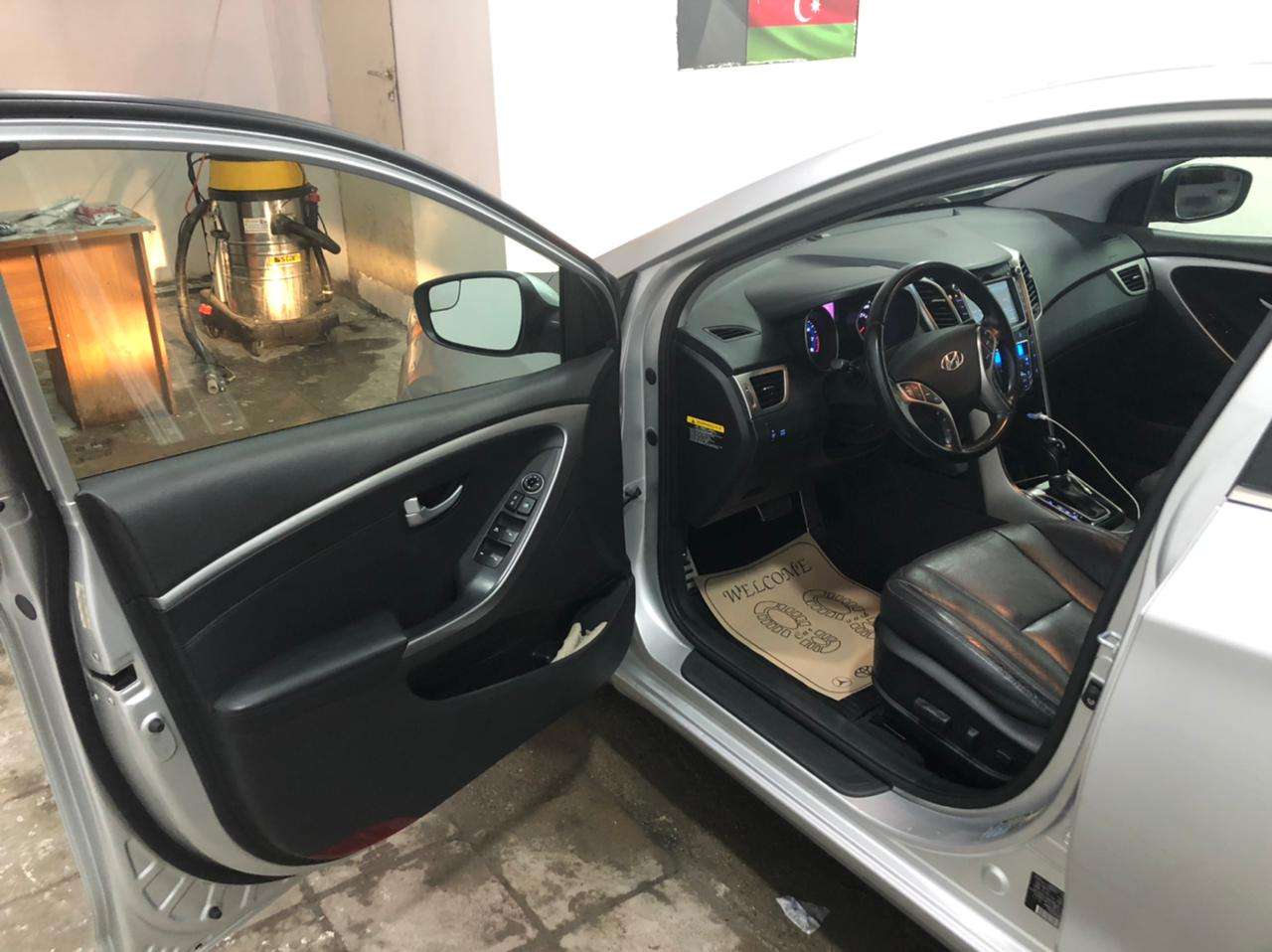 Hyundai Elantra, 2012 il, 1.8 L, 50 400 km