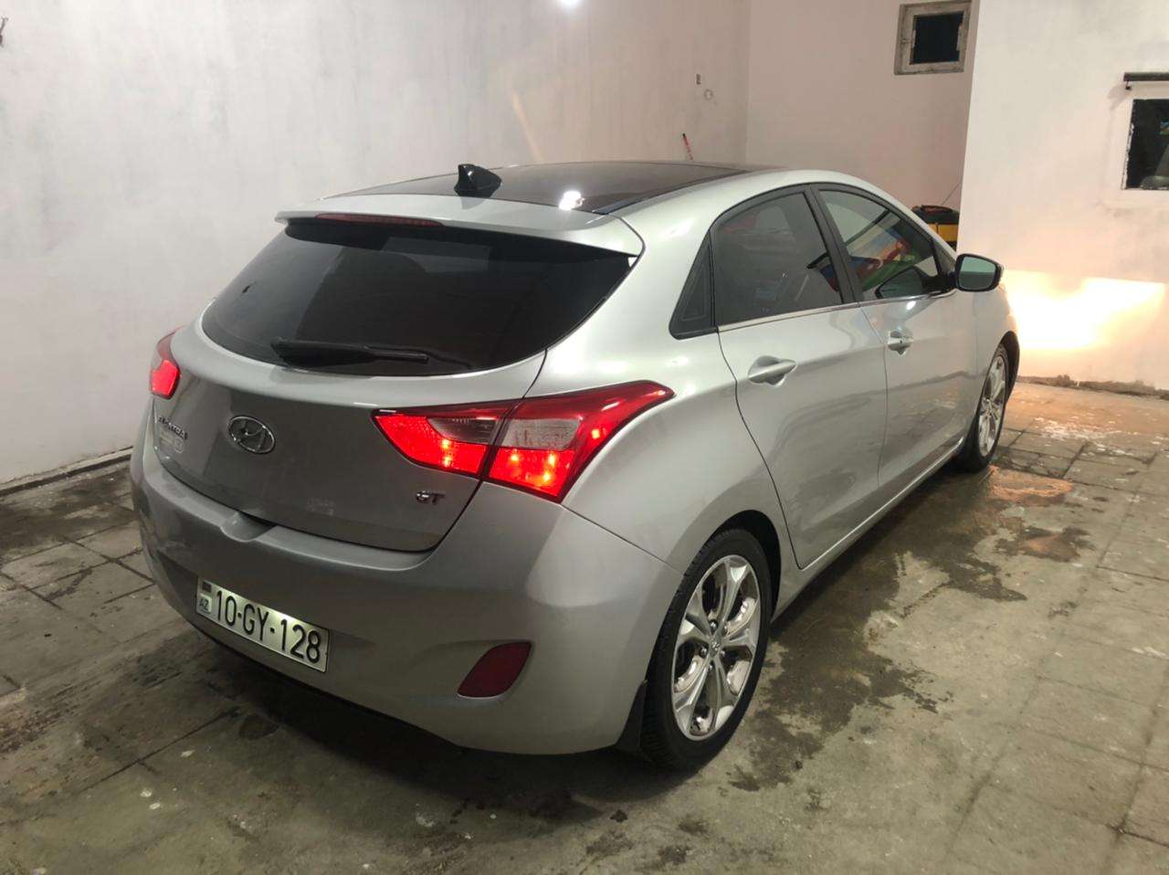 Hyundai Elantra, 2012 il, 1.8 L, 50 400 km