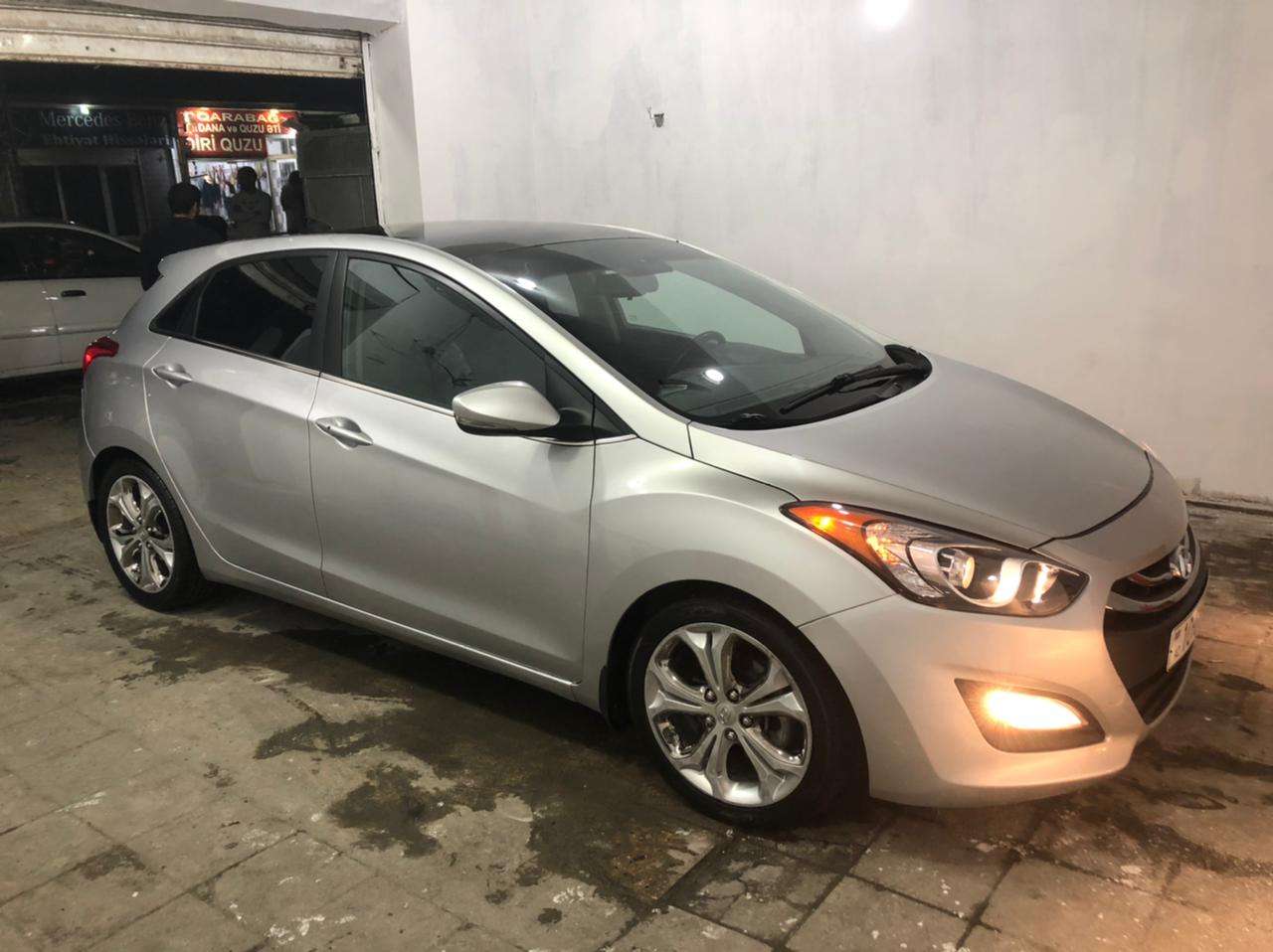Hyundai Elantra, 2012 il, 1.8 L, 50 400 km