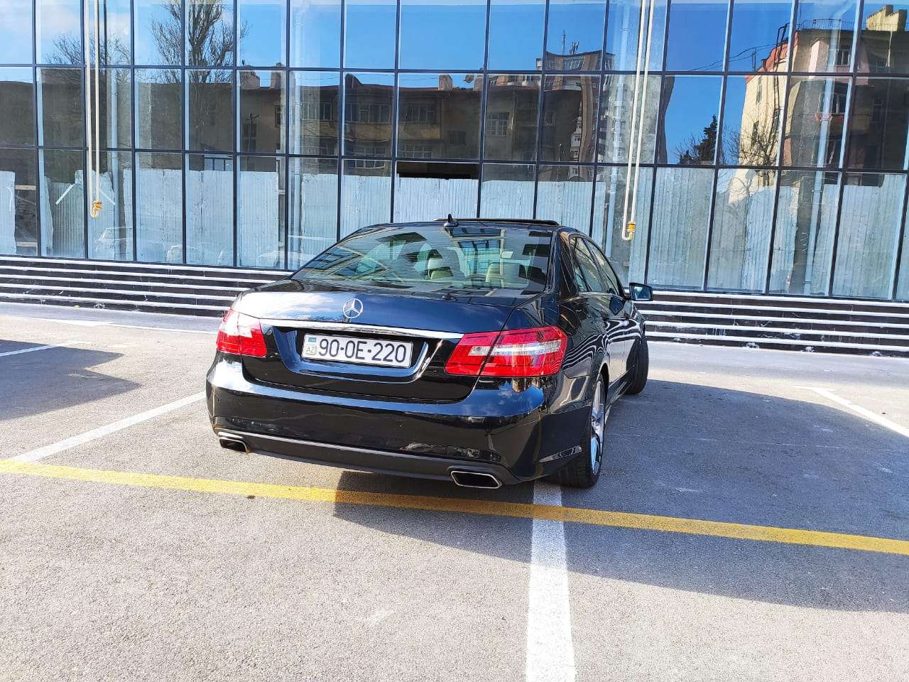 Mercedes E 200, 2011 il, 1.8 L, 138 000 km