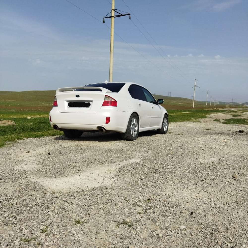 Subaru Legacy, 2008 il, 2.5 L, 215 000 km