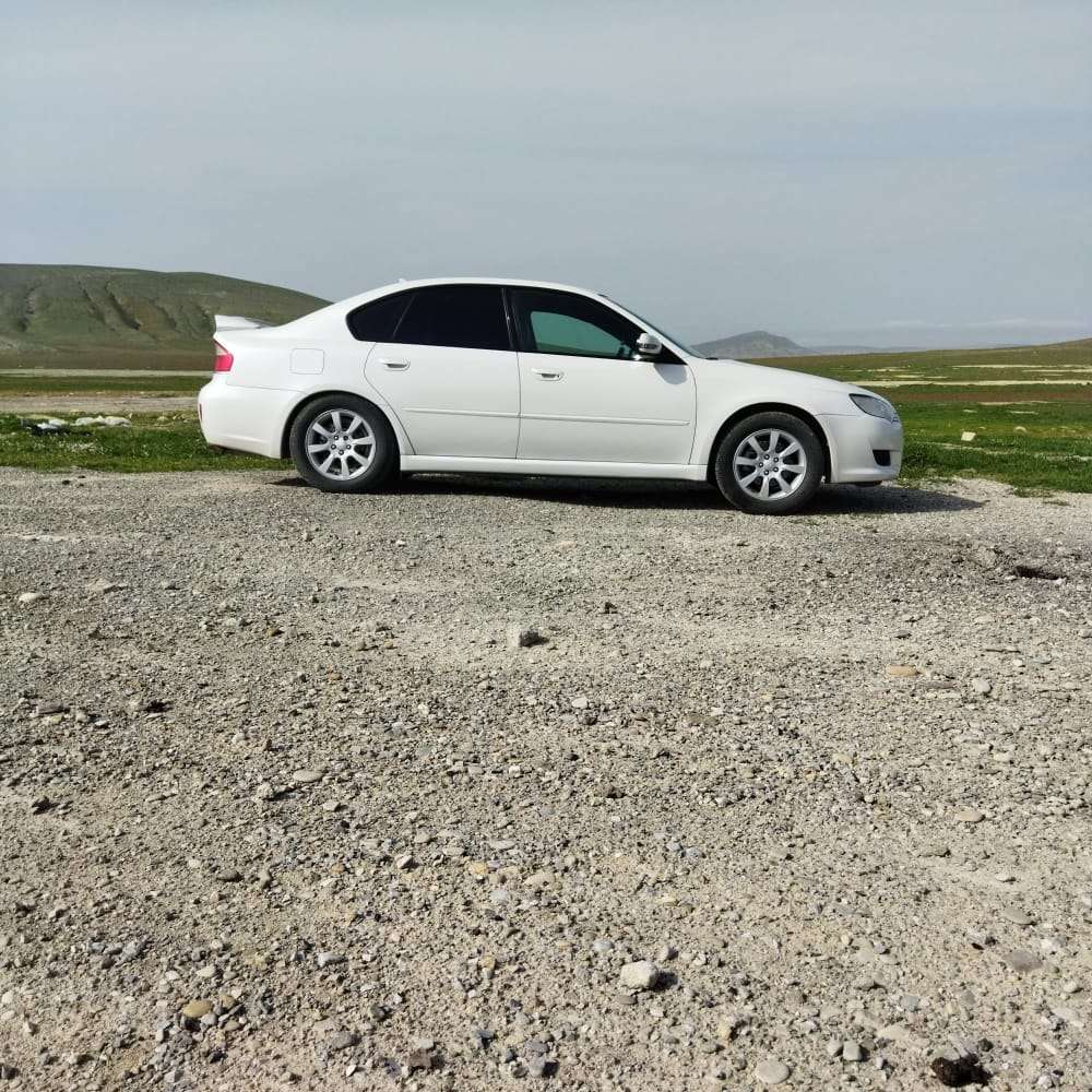 Subaru Legacy, 2008 il, 2.5 L, 215 000 km