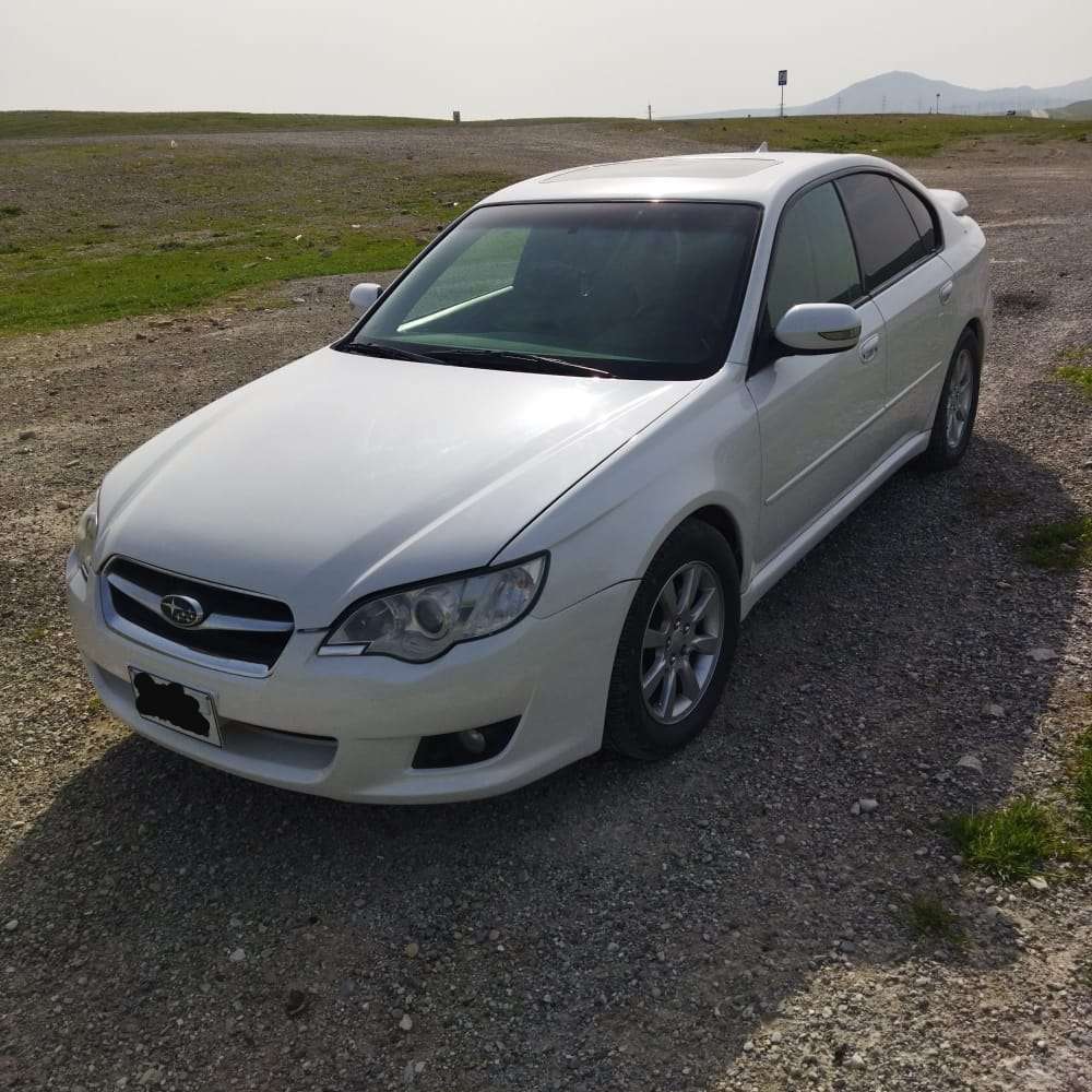 Subaru Legacy, 2008 il, 2.5 L, 215 000 km