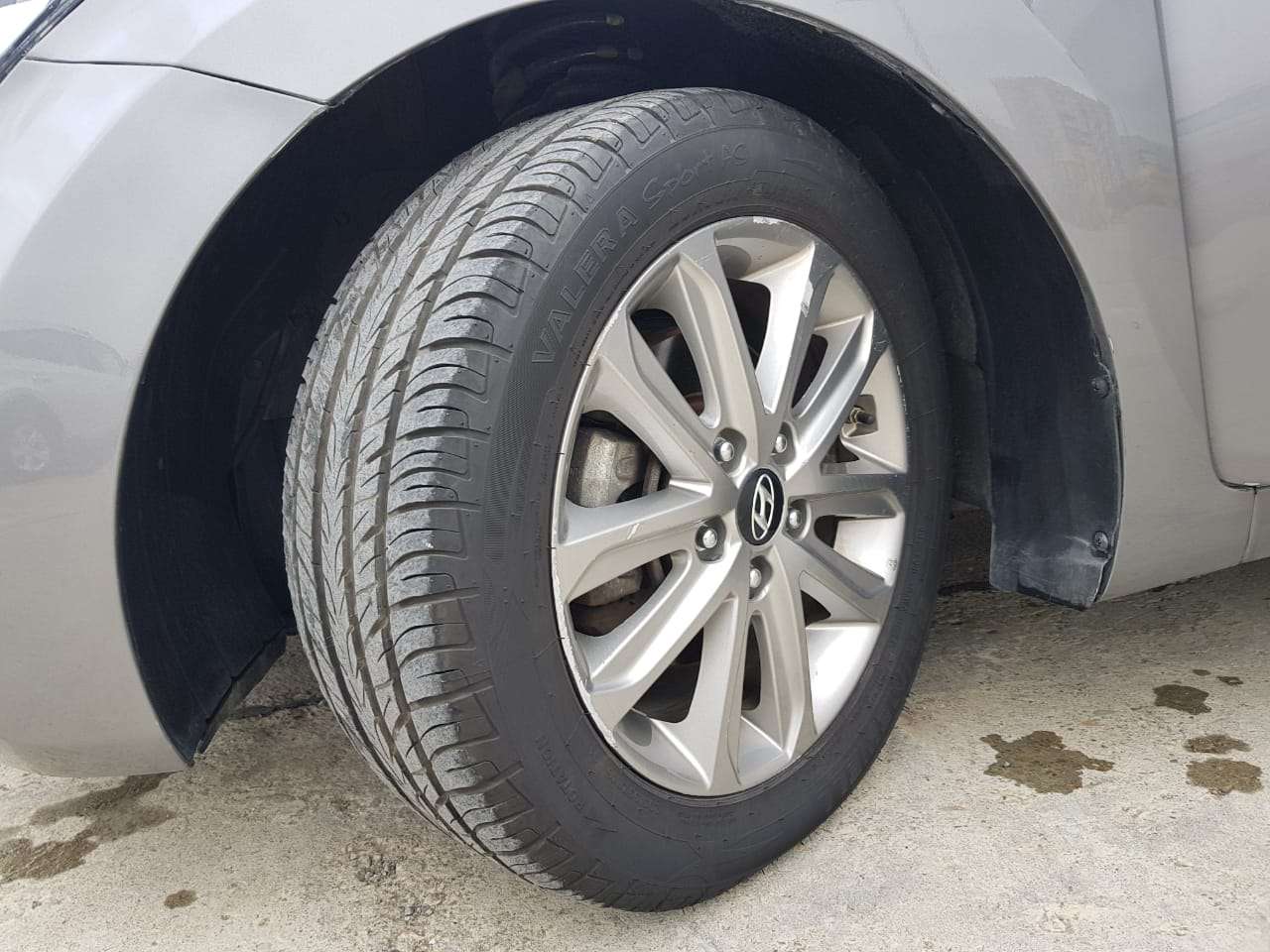 Hyundai Elantra, 2014 il, 1.8 L, 129 000 km