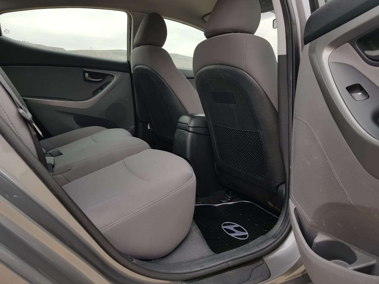 Hyundai Elantra, 2014 il, 1.8 L, 129 000 km