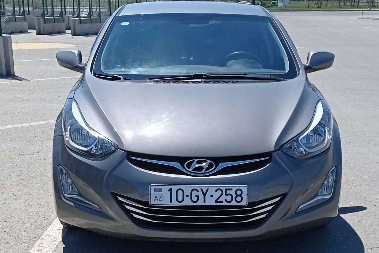 Hyundai Elantra, 2014 il, 1.8 L, 129 000 km
