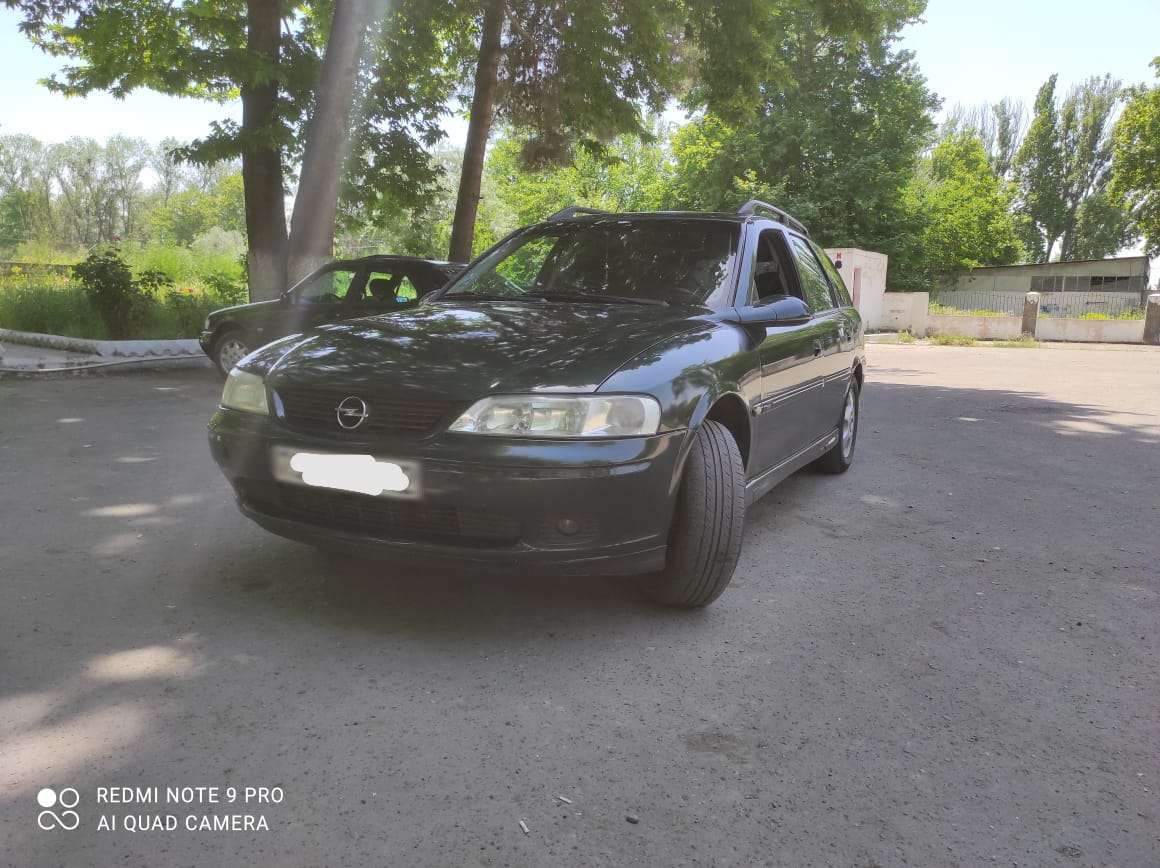 Opel Vectra, 1999 il, 1.6 L, 257 463 km