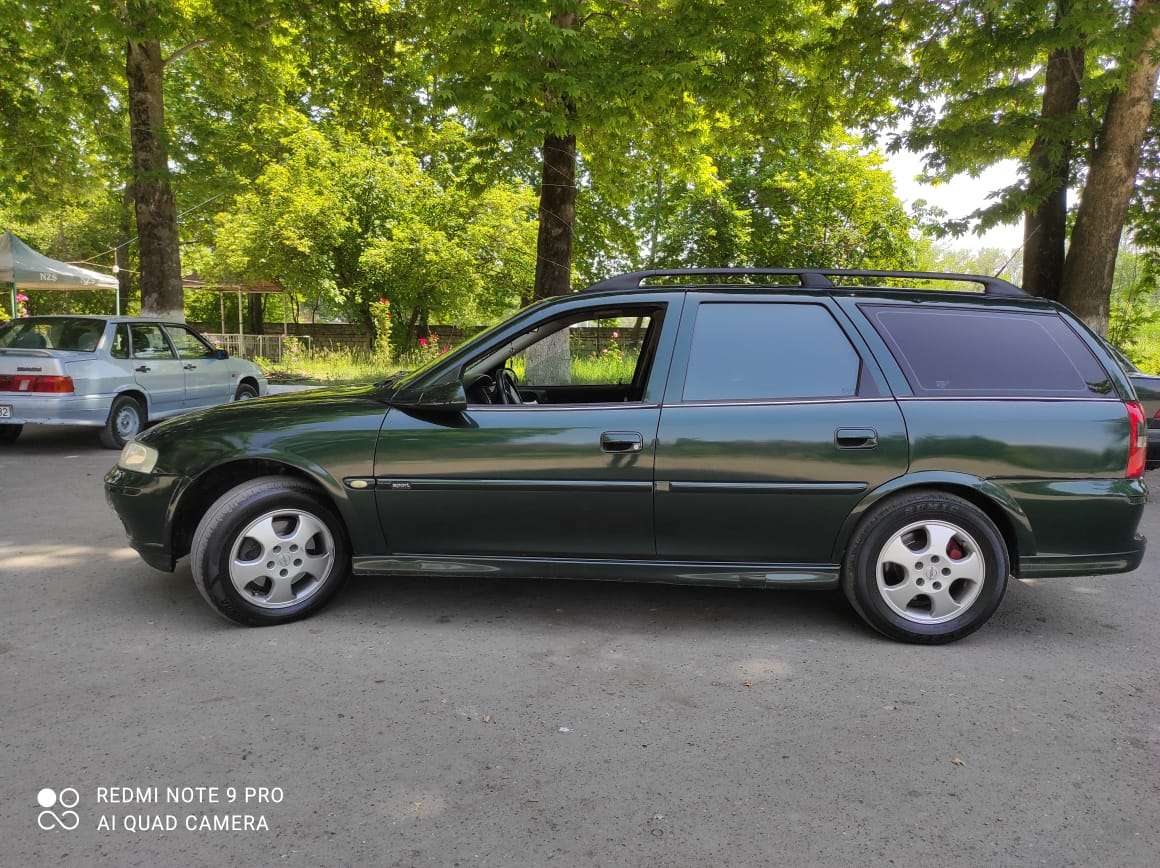 Opel Vectra, 1999 il, 1.6 L, 257 463 km