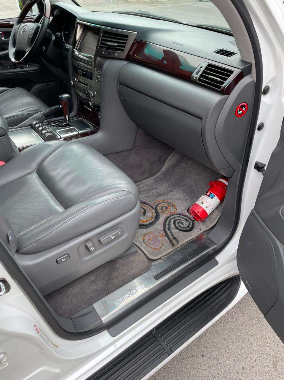 Lexus LX 570, 2010 il, 5.7 L, 153 777 km