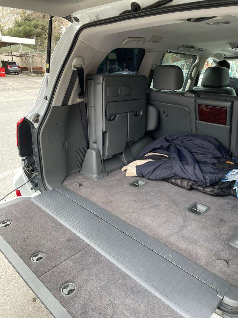 Lexus LX 570, 2010 il, 5.7 L, 153 777 km