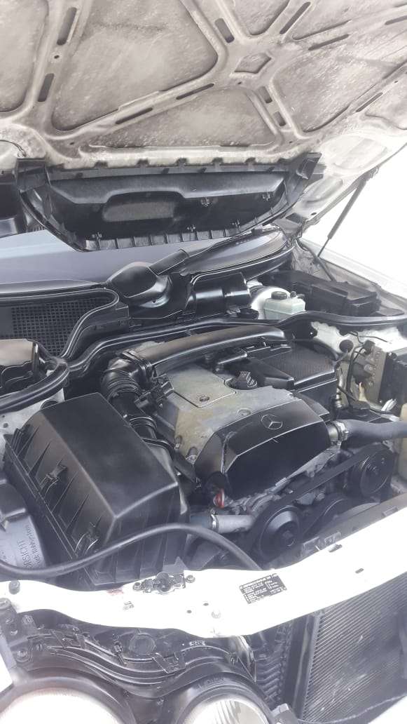 Mercedes E 200, 1996 il, 2.0 L, 56 000 km