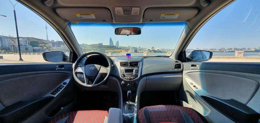 Hyundai Accent, 2017 il, 1.6 L, 80 001 km