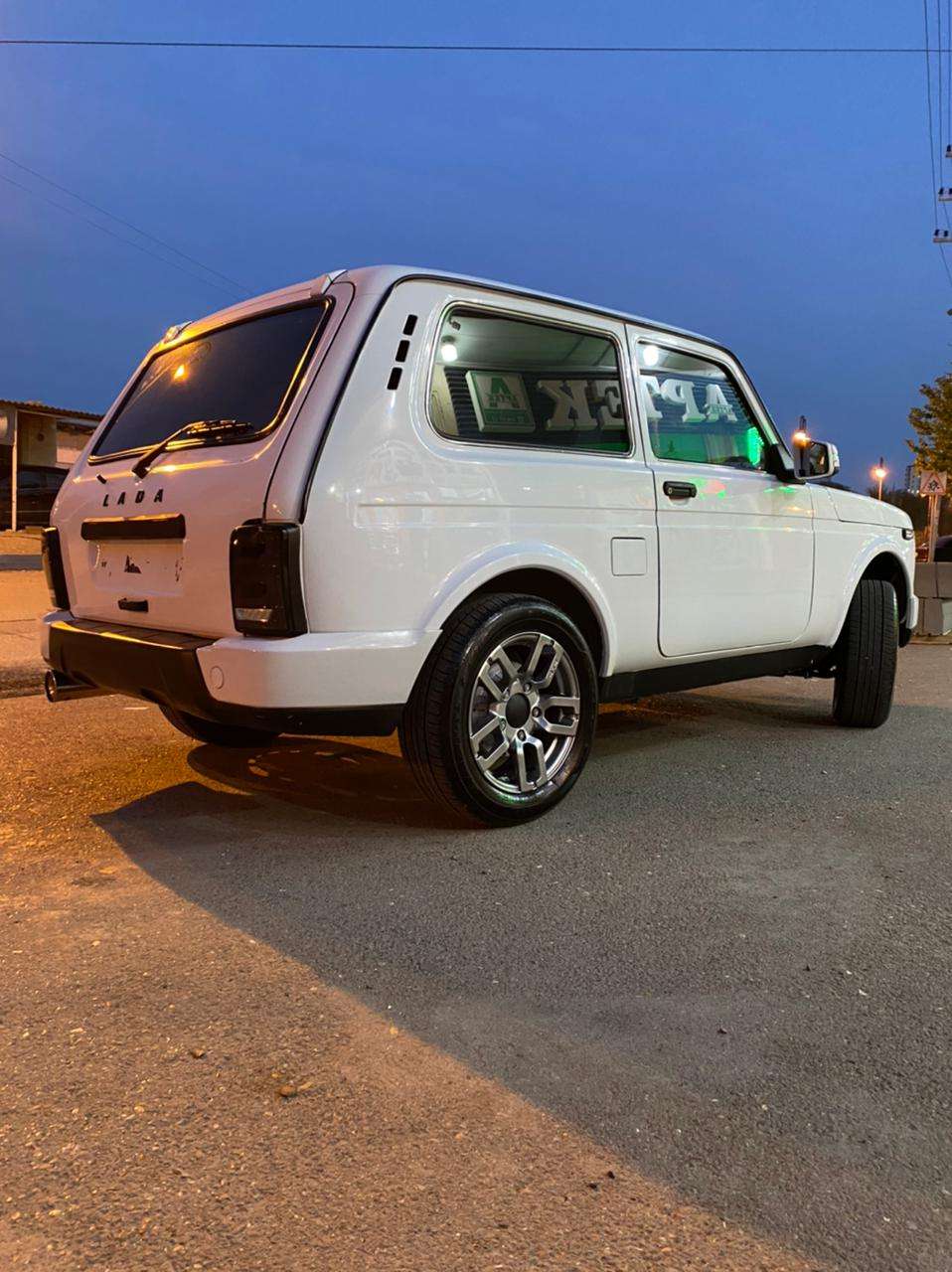 LADA (VAZ) Niva, 2015 il, 1.7 L, 77 000 km