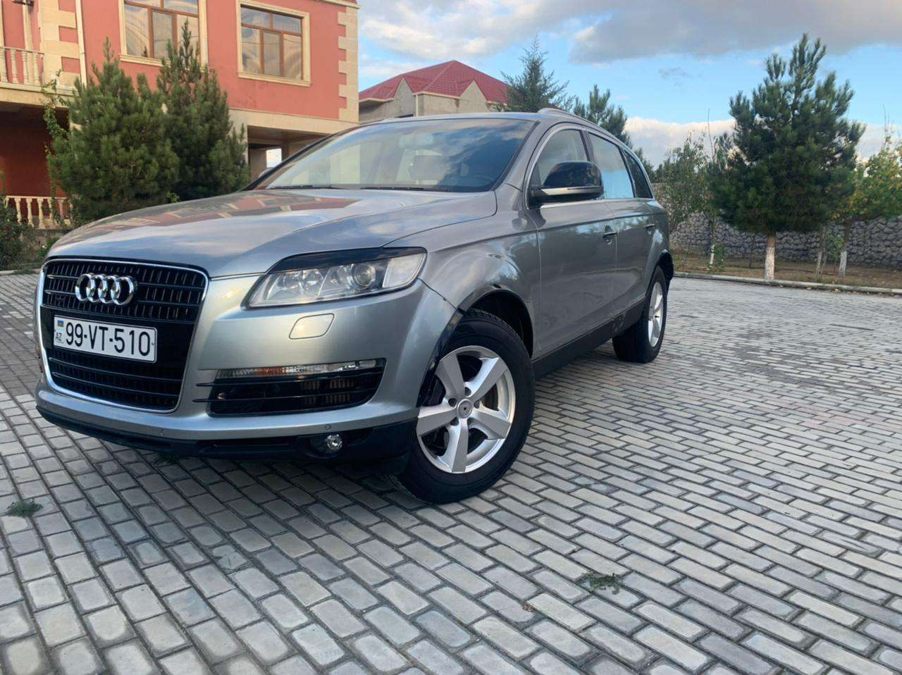Audi Q7, 2007 il, 3.0 L, 210 000 km