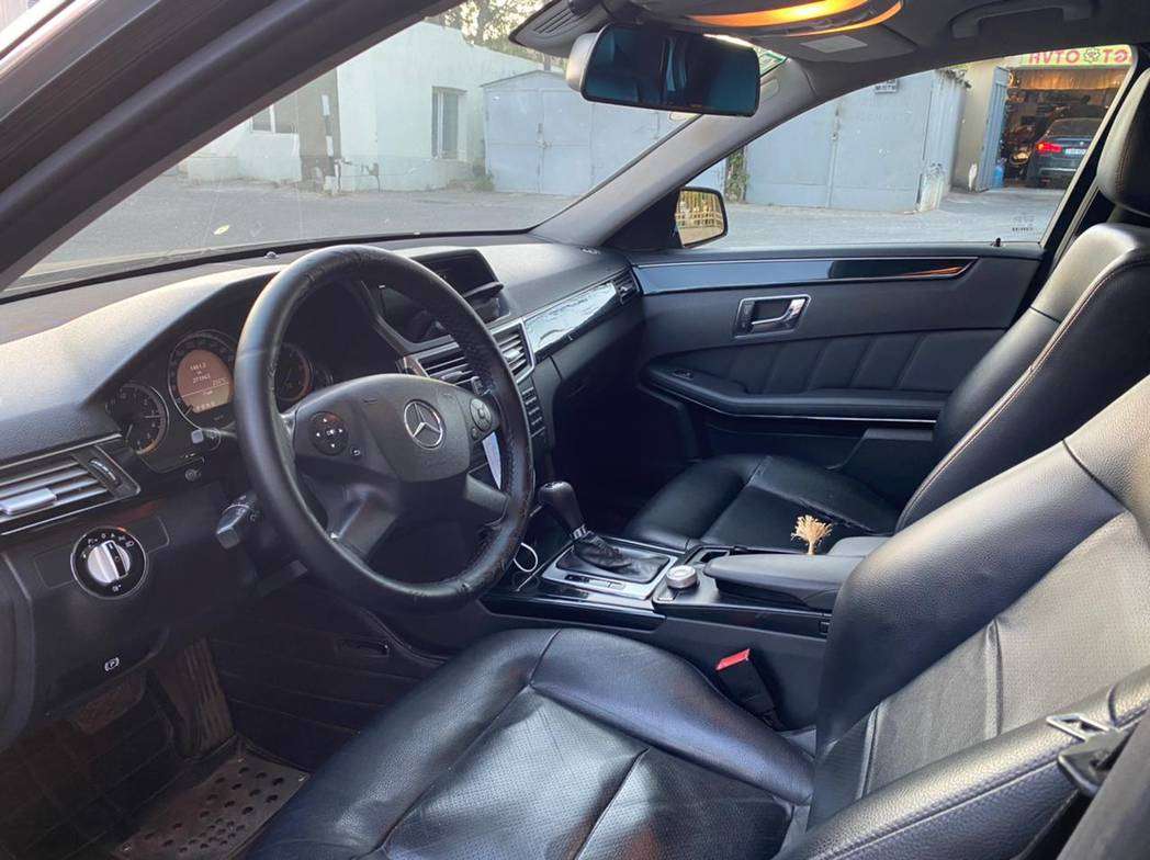 Mercedes E 220, 2009 il, 2.2 L, 272 000 km