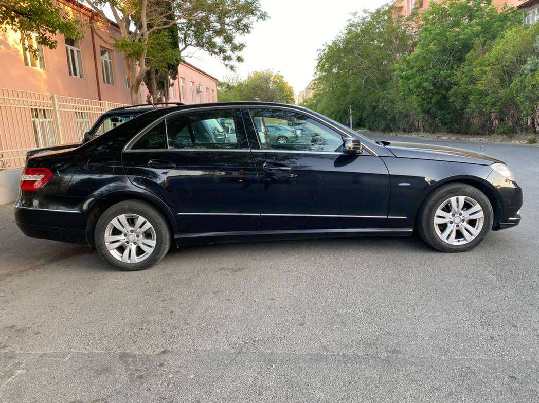 Mercedes E 220, 2009 il, 2.2 L, 272 000 km