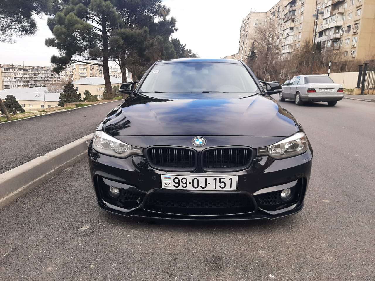 BMW 320, 2015 il, 2.0 L, 210 000 km