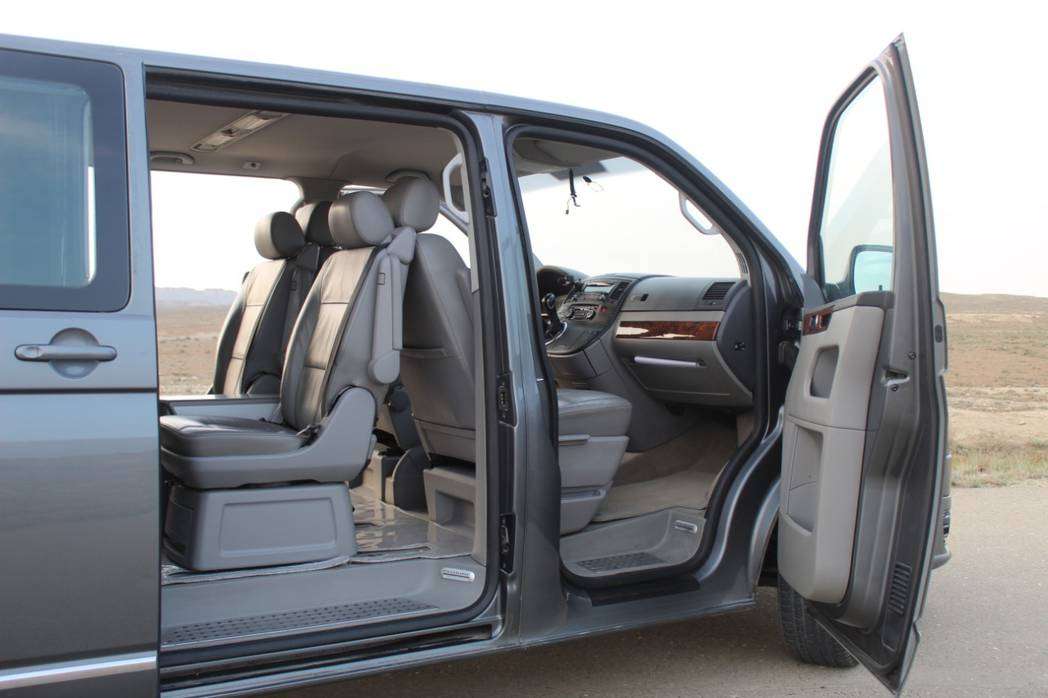 Volkswagen Multivan, 2011 il, 2.0 L, 399 000 km