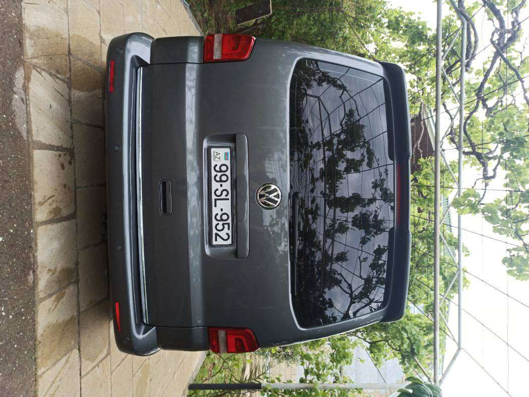 Volkswagen Multivan, 2011 il, 2.0 L, 399 000 km