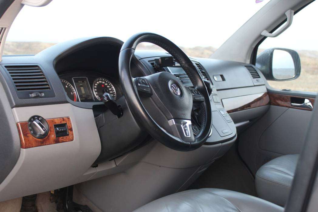 Volkswagen Multivan, 2011 il, 2.0 L, 399 000 km