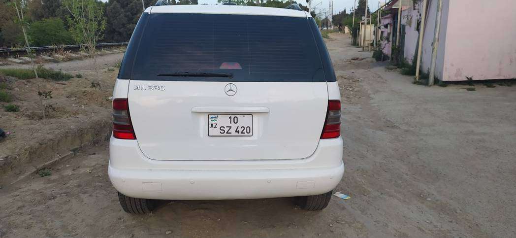 Mercedes ML 320, 2001 il, 3.2 L, 220 000 km