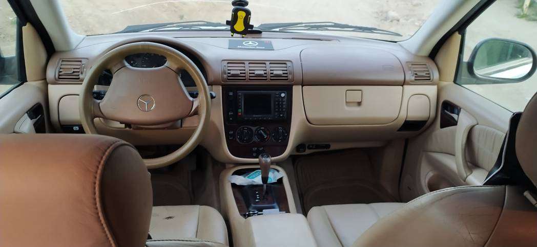 Mercedes ML 320, 2001 il, 3.2 L, 220 000 km