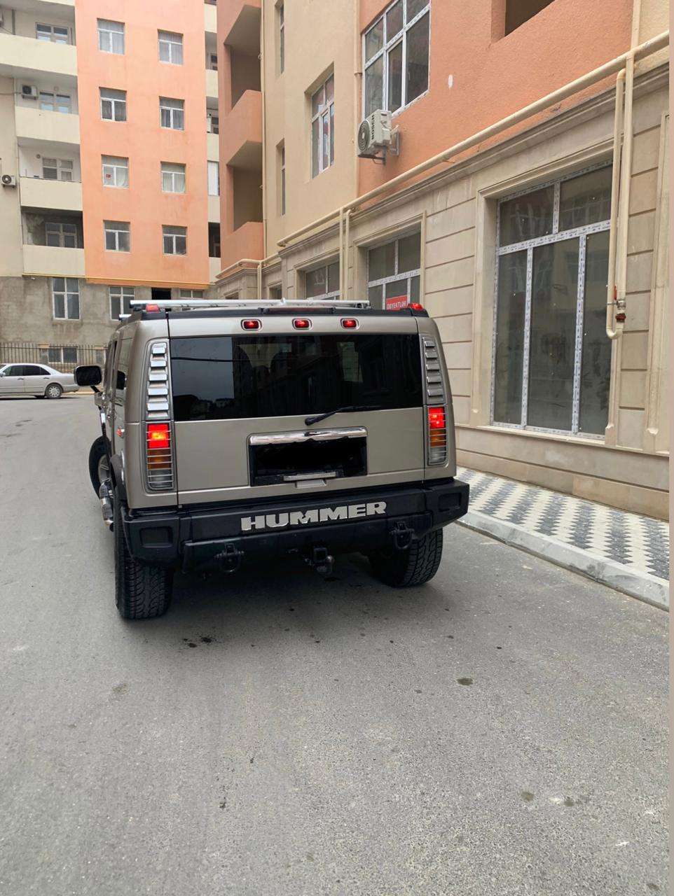 Hummer H2, 2003 il, 6.0 L, 180 000 km