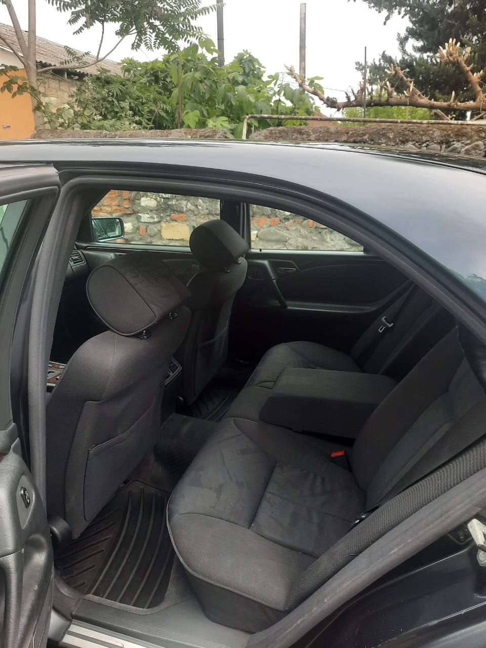 Mercedes E 240, 1997 il, 2.4 L, 317 210 km