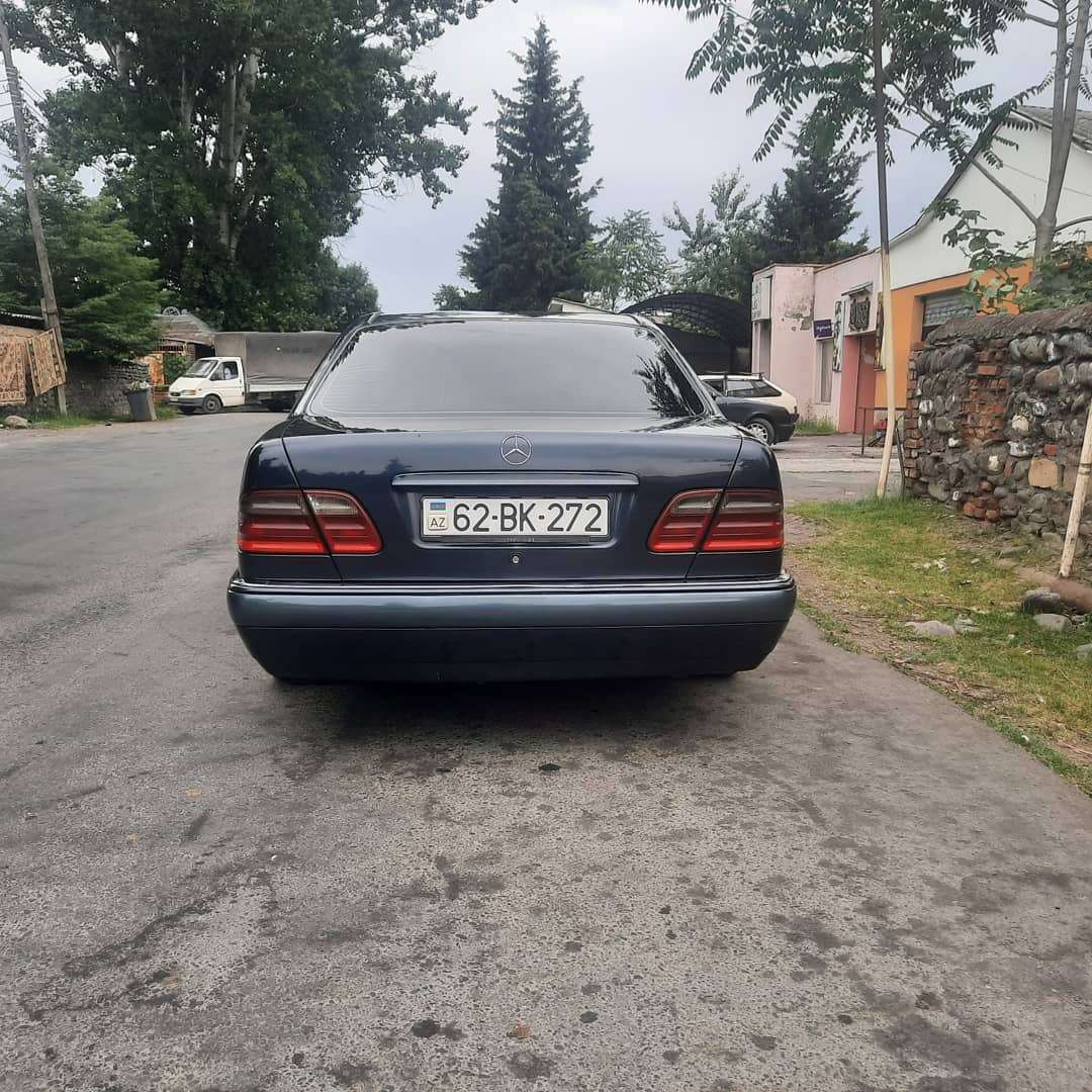 Mercedes E 240, 1997 il, 2.4 L, 317 210 km