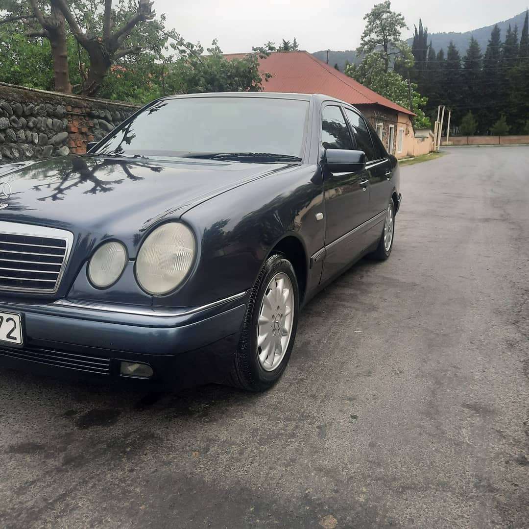 Mercedes E 240, 1997 il, 2.4 L, 317 210 km