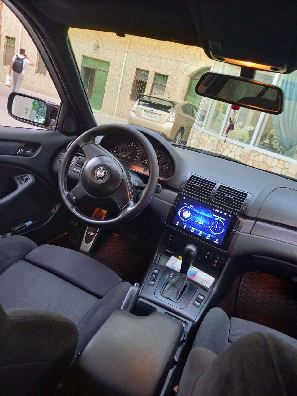 BMW 320, 2005 il, 2.2 L, 240 000 km