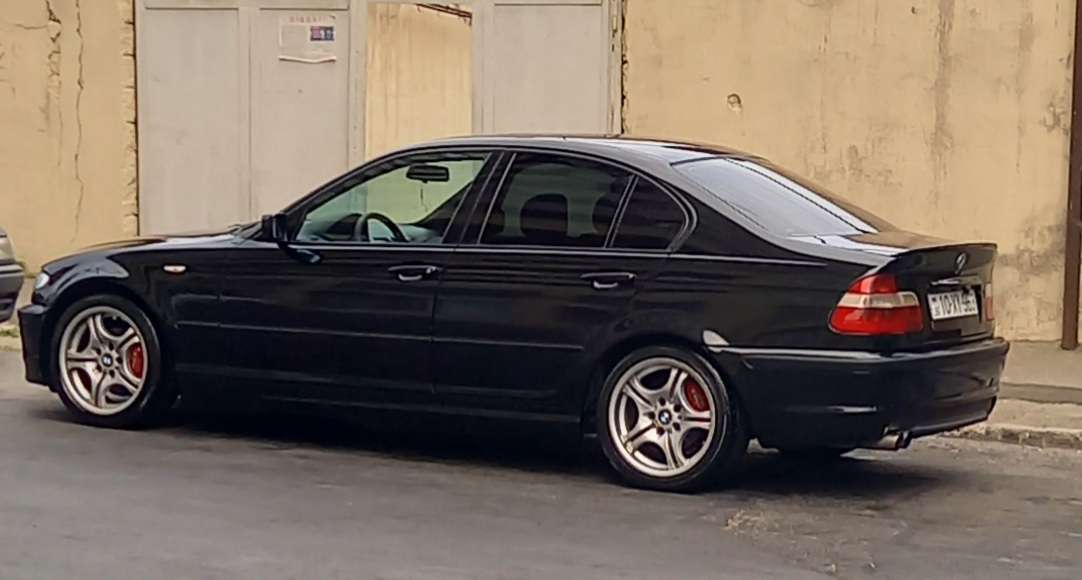 BMW 320, 2005 il, 2.2 L, 240 000 km
