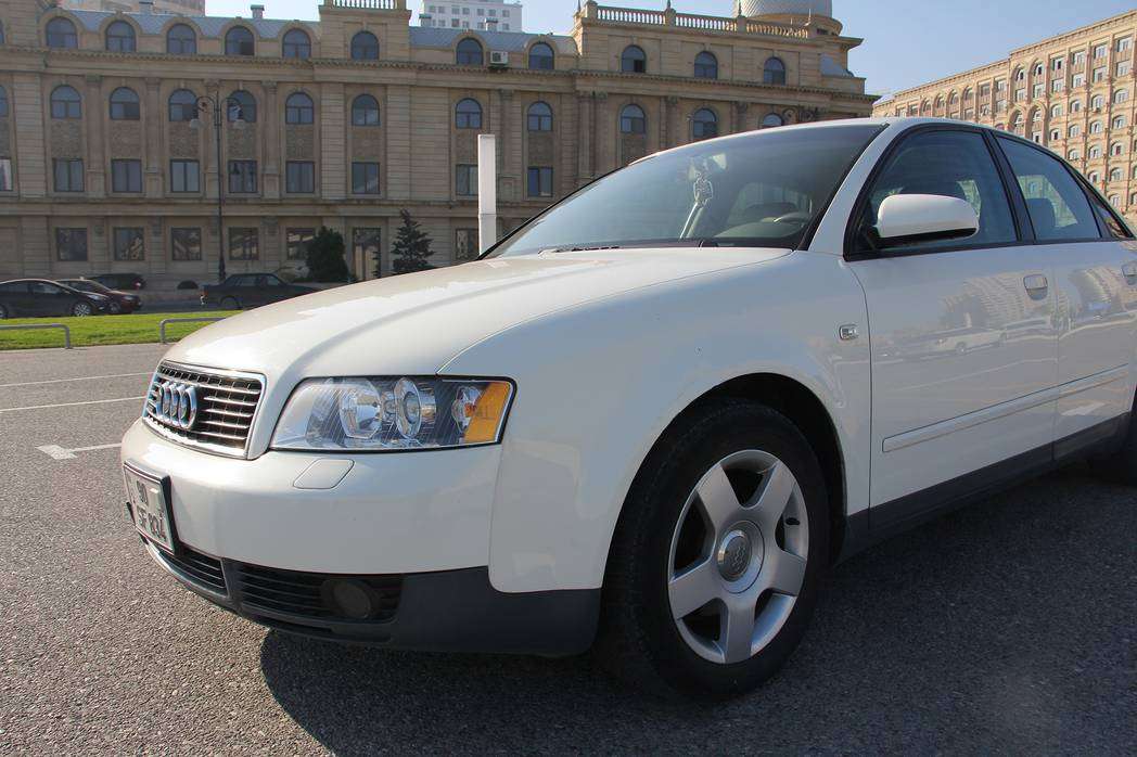 Audi A4, 2003 il, 1.8 L, 250 000 km